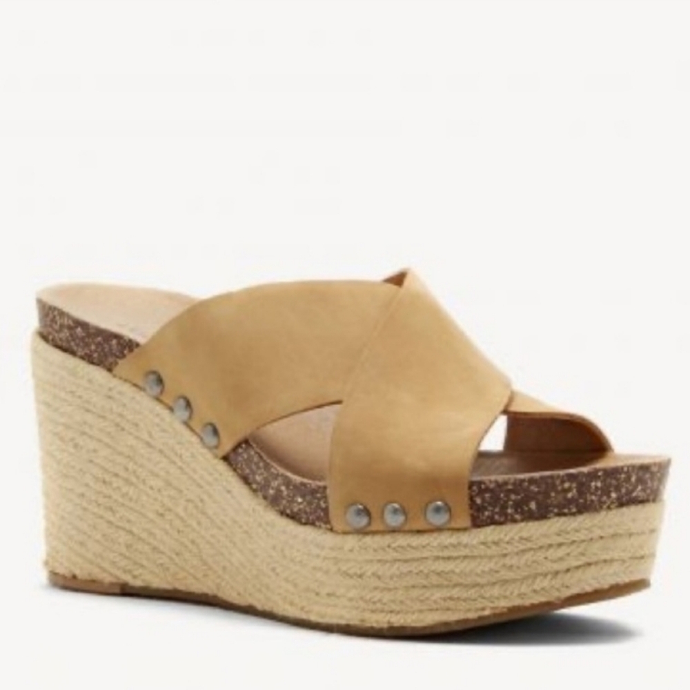 Mules / Wedges